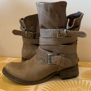 Steve Madden Brewzzer Boots